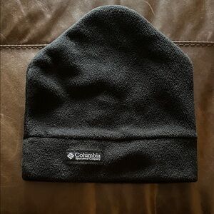 Columbia • Black Fleece Beanie • Unisex